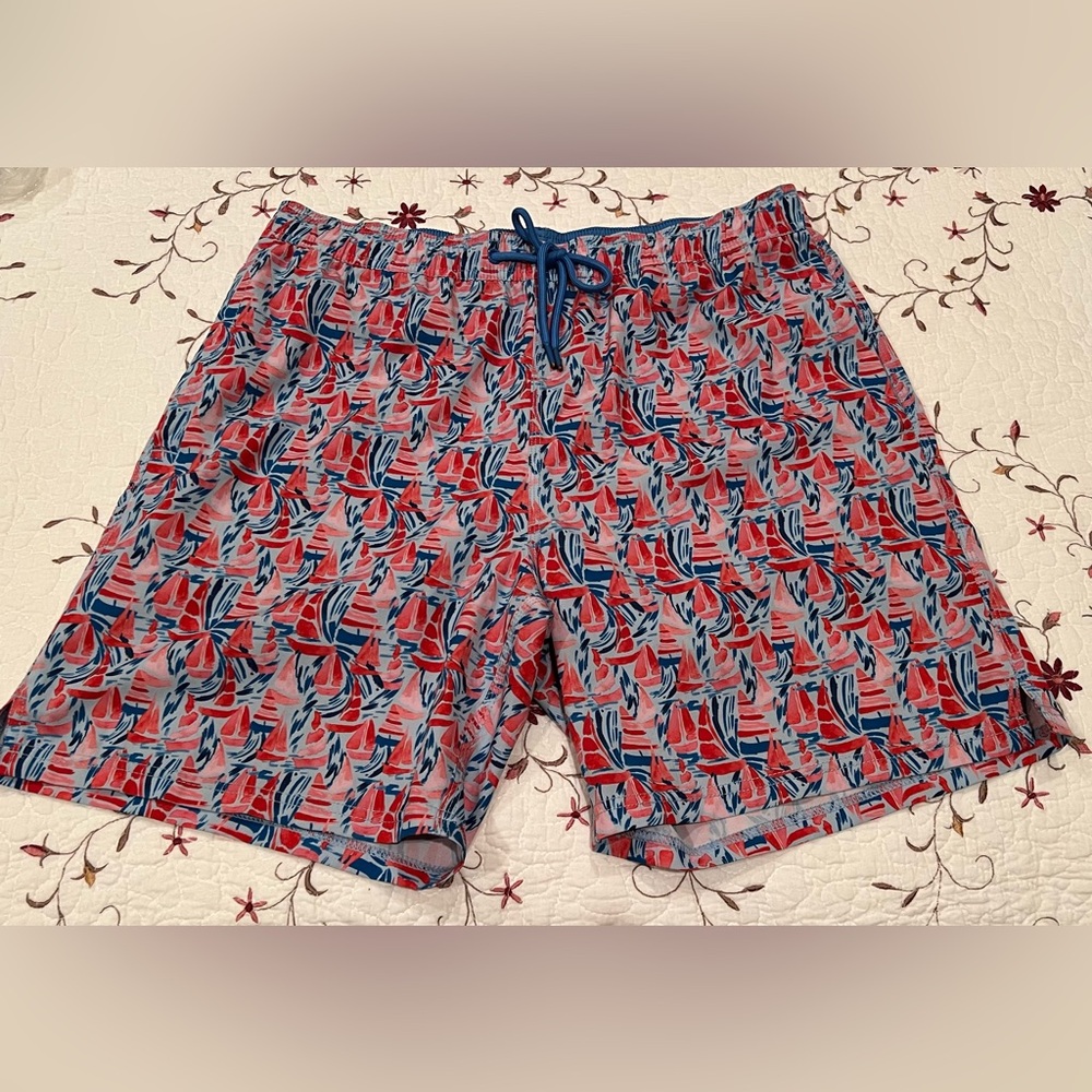 Men’s Johnston & Murphy swim trunks with a colorful sailboat pattern - Medium